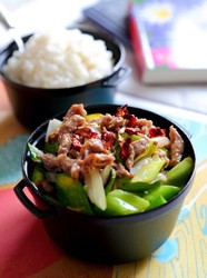 双葱爆羊肉盒饭