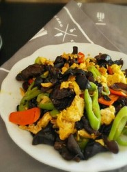 木耳炒鸡蛋