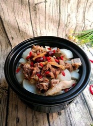 滋补羊肉煲