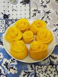 金黄玫瑰花馒头