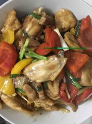 鸡翅焖彩椒豆卜