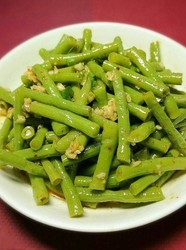 翠花蒜泥豇豆