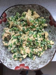 小葱炒鸡蛋