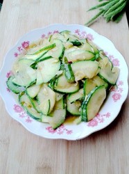 炝炒小南瓜