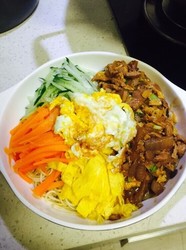 鸡蛋炸酱面