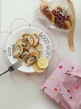 牛肉肠粒小面包