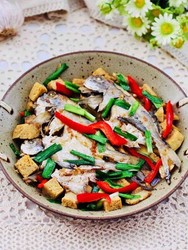 鲳鱼烧冻豆腐