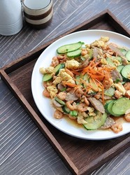 虾仁香肠炒蛋