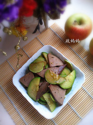 黄瓜炒猪肝