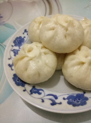 鲜肉包子