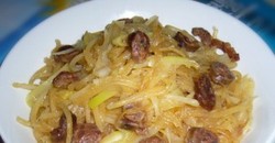 大葱鸭肝肠炒萝卜丝