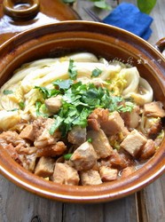 香芋烧肉煲