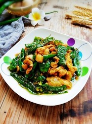 煎辣椒炒蛋