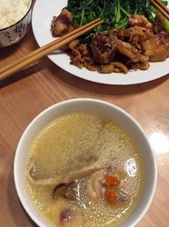 平菇鸡汤