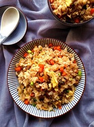 辣白菜什锦炒饭
