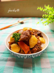 羊肉焖土豆
