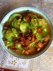 西葫芦炒肉