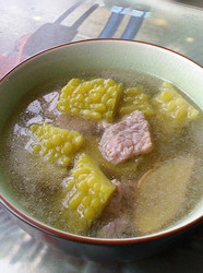 瘦肉苦瓜汤
