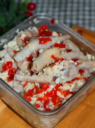 蒜香剁椒鸡脚