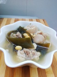 海带黄豆猪尾汤