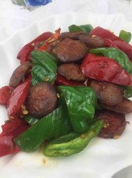 青红辣椒炒腊肠