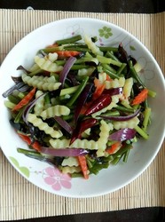 蒜苔土豆拌