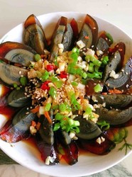 凉拌松花皮蛋