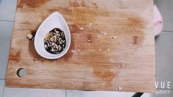 秋葵拌木耳