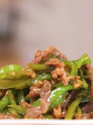 青椒炒牛肉丝