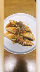 蒜香三文鱼