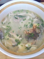 菌菇鲫鱼汤