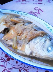 葱烧鲢鱼