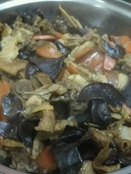 鸭肉炒五花肉