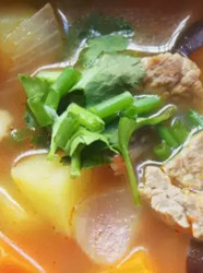 宝宝菜谱之番茄多蔬牛肉汤