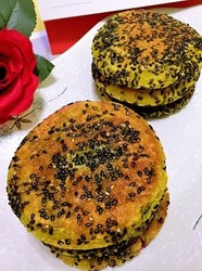 南瓜紫薯黑芝麻饼