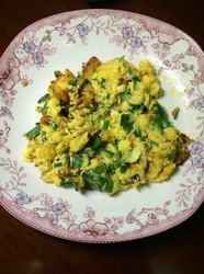 芝士蒜叶炒鸡蛋