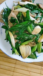 大蒜苗炒肉