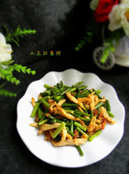 鸡丝炒蒜薹