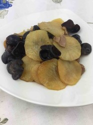 雪莲果炒木耳