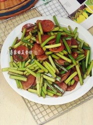 蒜苔炒腊肠