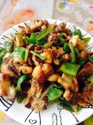 青椒炒鸡