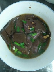 红烧鸭血