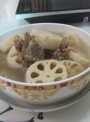 老鸭炖莲藕
