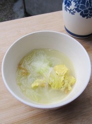 白菜鸡蛋粉丝汤