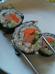 家庭版紫菜包饭