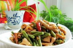 麻辣酸豆角炒鸭肠