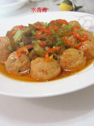 酸辣椒蒸肉丸