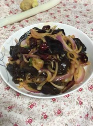 洋葱木耳