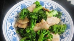 西兰花炒咸肉