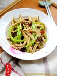 清炒茶树菇